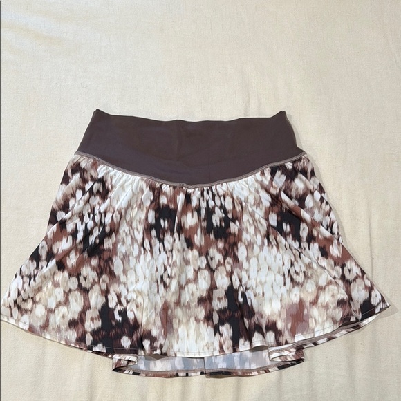 Aerie White and Brown Athletic Mini Skirt with Spandex Shorts - Picture 1 of 3